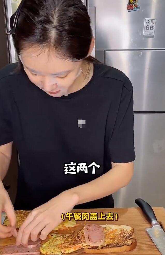 时间|秋瓷炫更日常视频,六点起床为老公做饭,于晓光一直催促却不生气