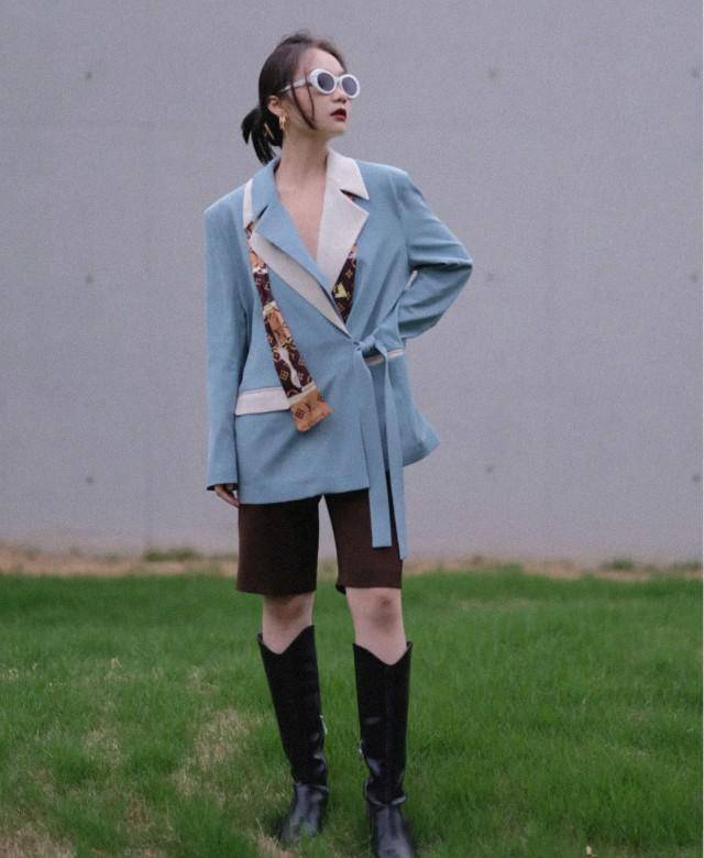 黑色 今年火了一种穿法叫:西装+中裤,恰到好处的新潮,让人一眼爱上