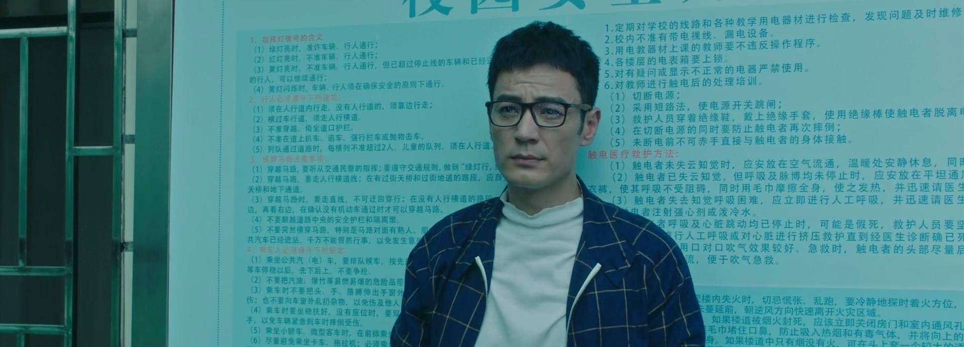 治愈|37岁穿越与17岁同框，这部真实又治愈的网剧，窥视了我们的青春