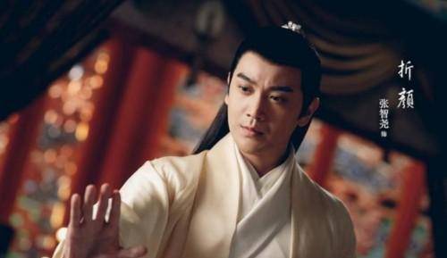 角色|李易峰叫“师父”，杨幂敬佩的“上神”，张智尧接戏靠心情？