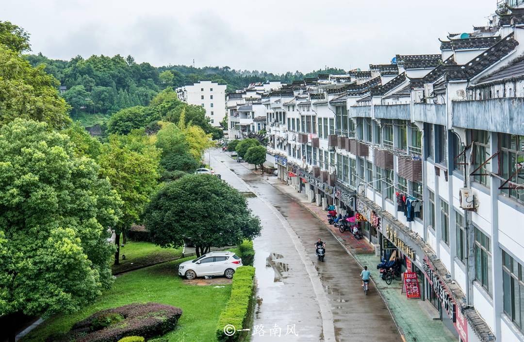 江西省|江西省旅游热度很高的婺源县，曾经属安徽省管辖，后来划到上饶市