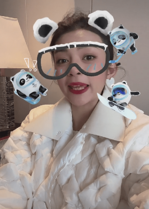 谈莉娜直播人气低迷,评论区全是质疑声,网友:就是不喜欢她_肖战_吐槽