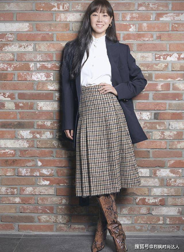 闫妮 “韩国闫妮”出演“第一美女”？剧中穿搭又粉又花，难为39岁她了