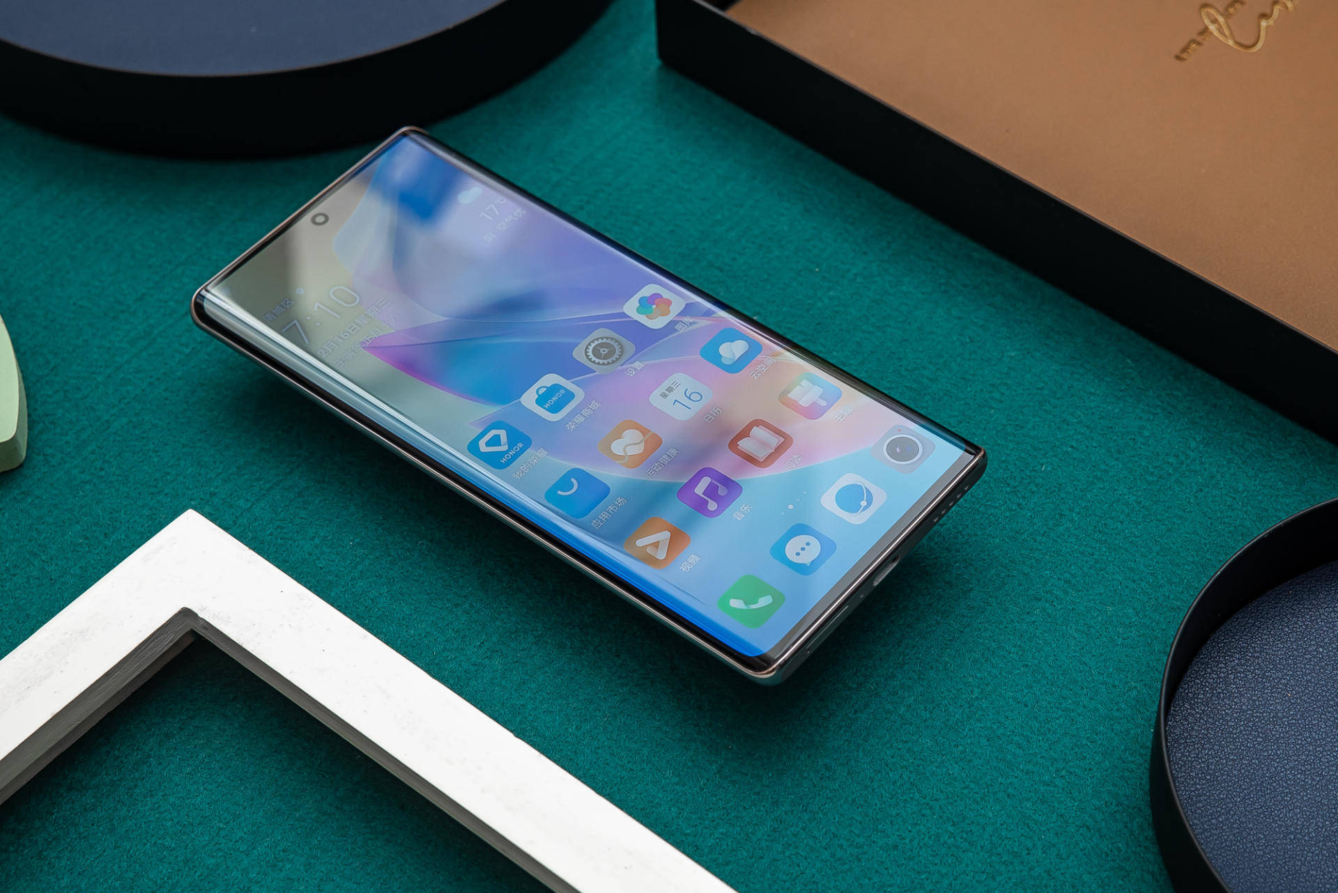 2000元的机，5000元的屏？荣耀60 SE轻体验