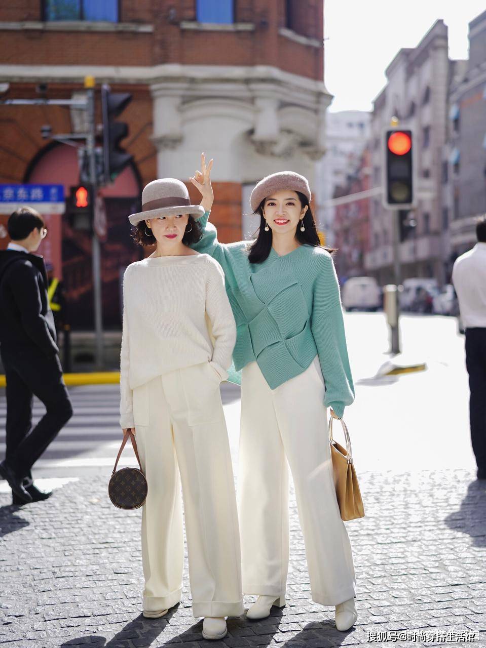 面料 看了三木妈妈的春季穿搭,才发现:再过30年,你穿衣也不如她时尚