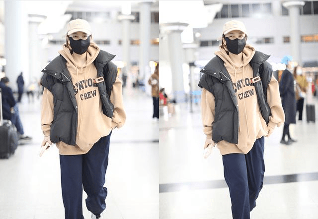 卫衣 初春基础款穿搭技巧！小香风配黑色卫衣，简约又高级