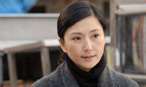 角色她才是最美林黛玉！演同角色不输张曼玉，如今脸却僵成了木偶人