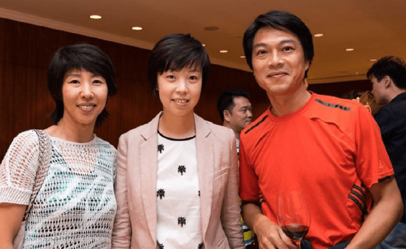 江嘉良:战胜老瓦蝉联冠军,妻子是唐国强的同学,后来远赴新加坡_吴玉芳