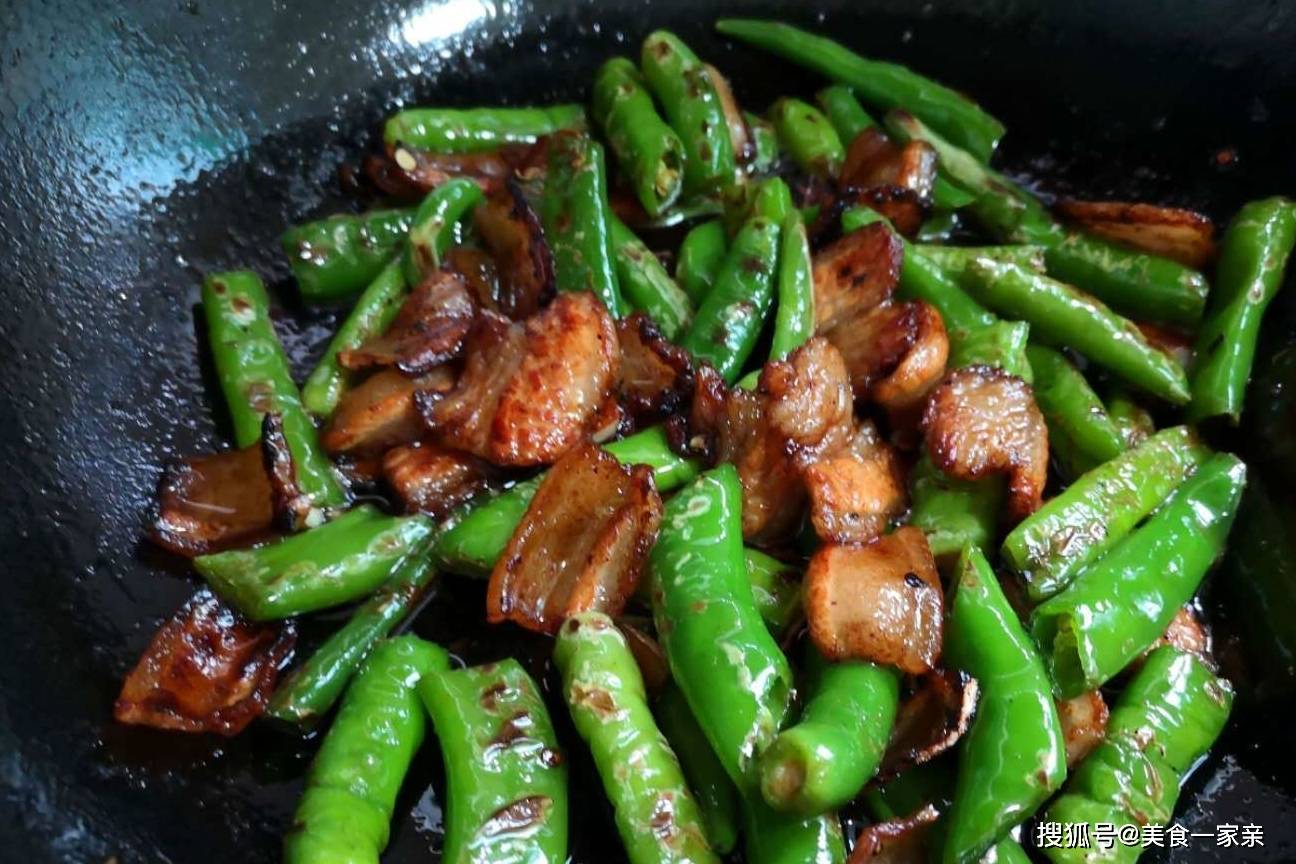 虎皮|这才是辣椒炒鸡蛋的正宗做法,比吃大鱼大肉都香,我家一周吃5次