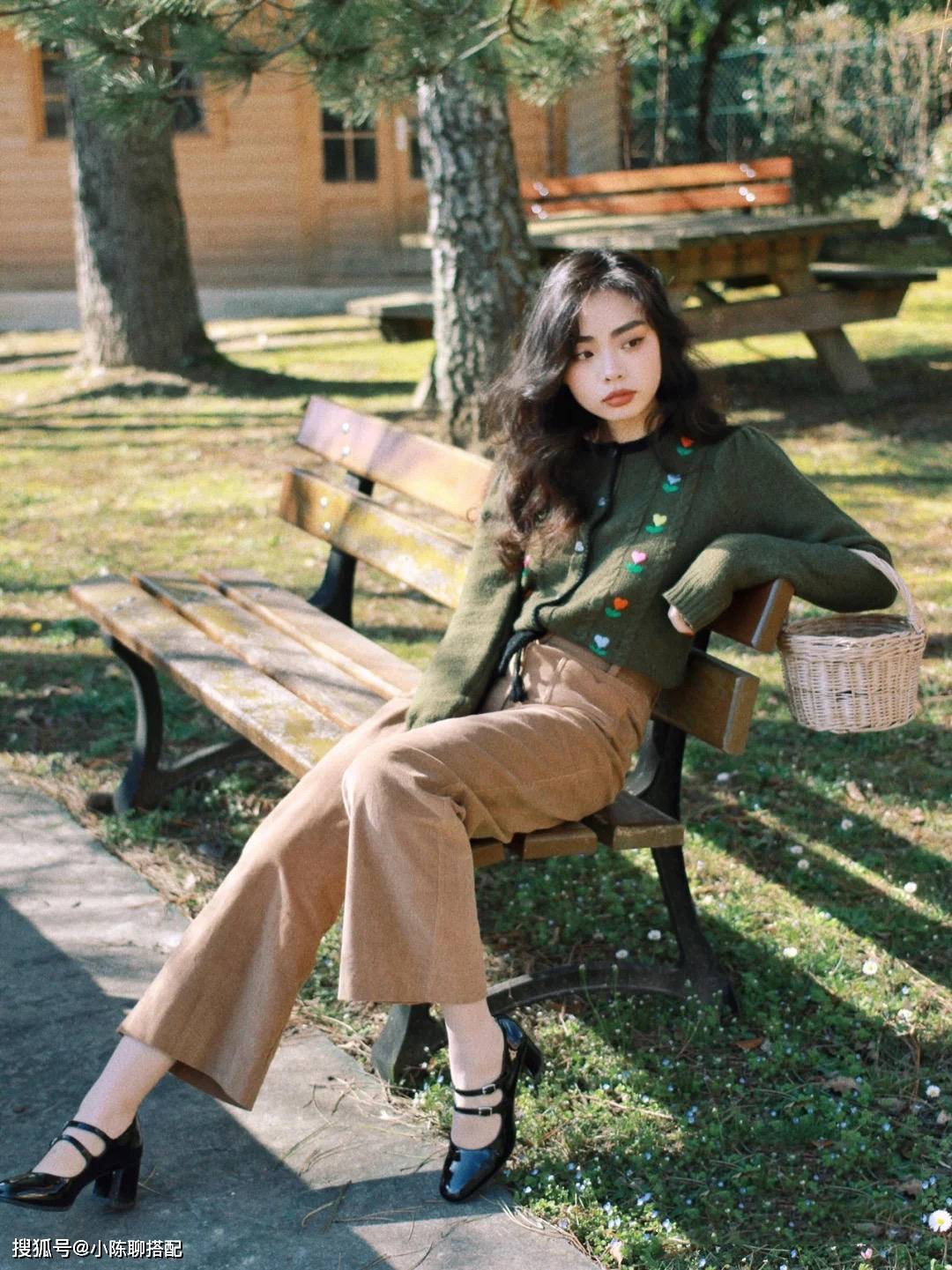 服装 难怪小个子博主都不穿老爹鞋了！今年流行的这双鞋太好看了