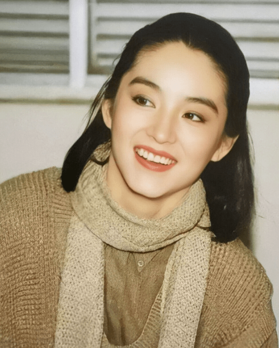 俞飞鸿皮相美人vs骨相美人：有人颜值“昙花一现”，有人越老越年轻