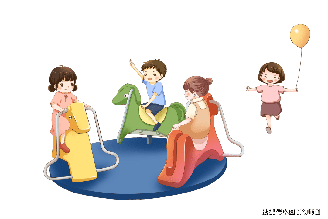 幼儿趁监管空档自由活动教师分看管理区过大孩子在室内追逐打闹四