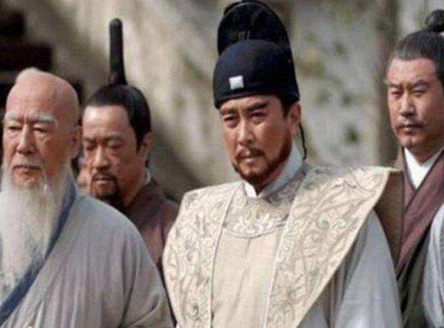 原创
他在明朝是大奸臣,在清朝是大忠臣,是忠是奸究竟谁说了算