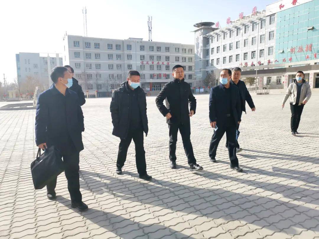 云华教育集团董事长总裁刘春一行赴新疆和静县考察交流