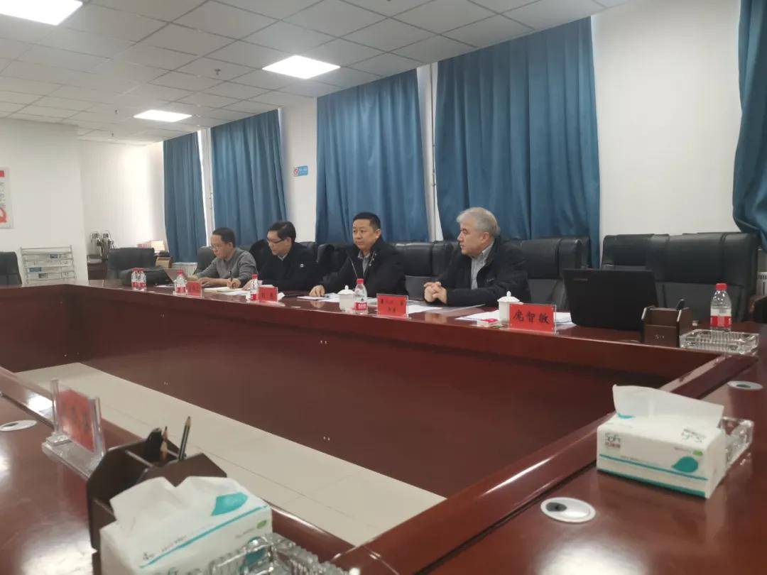 云华教育集团董事长总裁刘春一行赴新疆和田职业技术学院考察交流
