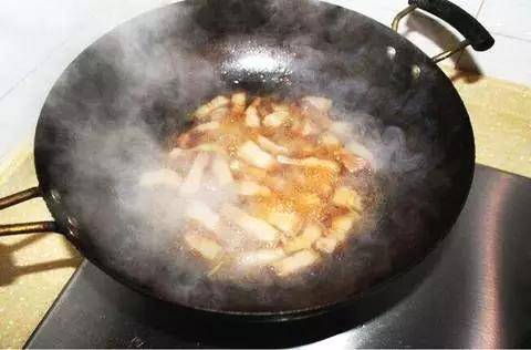 加入适量|做红烧肉时候加上它，色香味俱全，堪比大厨级！