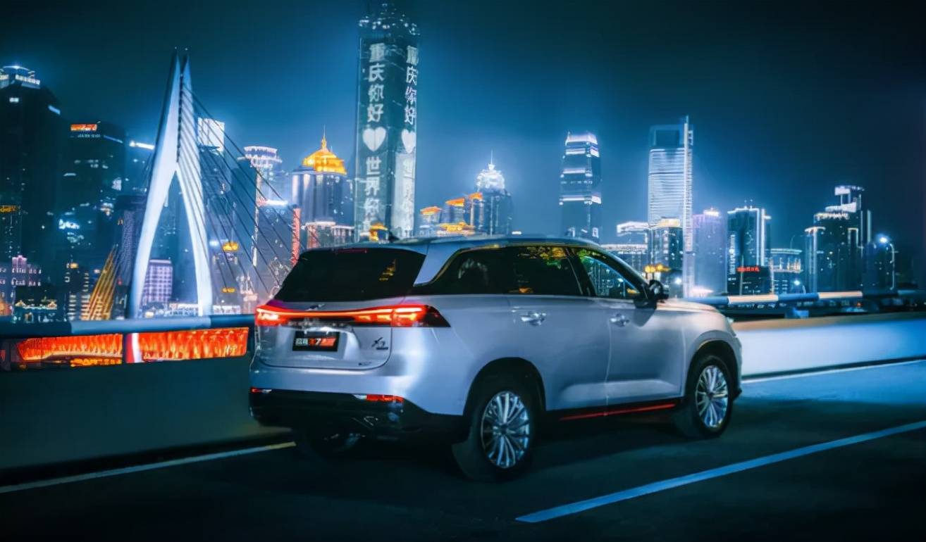 饱和度 2022年长春花蓝是流行色?