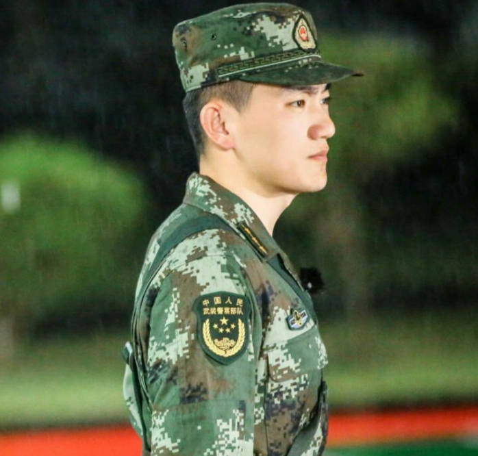 何捷硬汉也需要柔情余生不会让张馨予再流泪