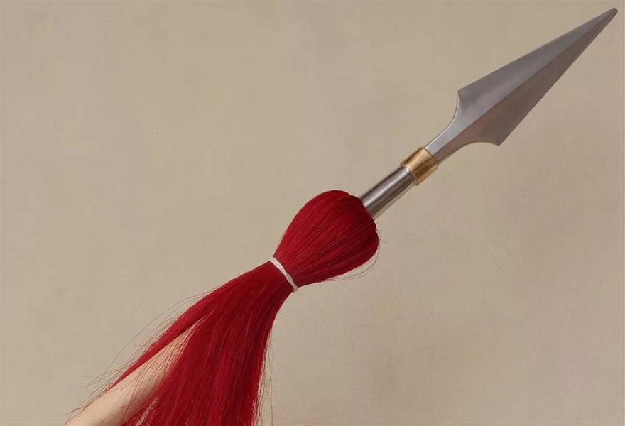 中国古代的枪上为何要绑上红缨