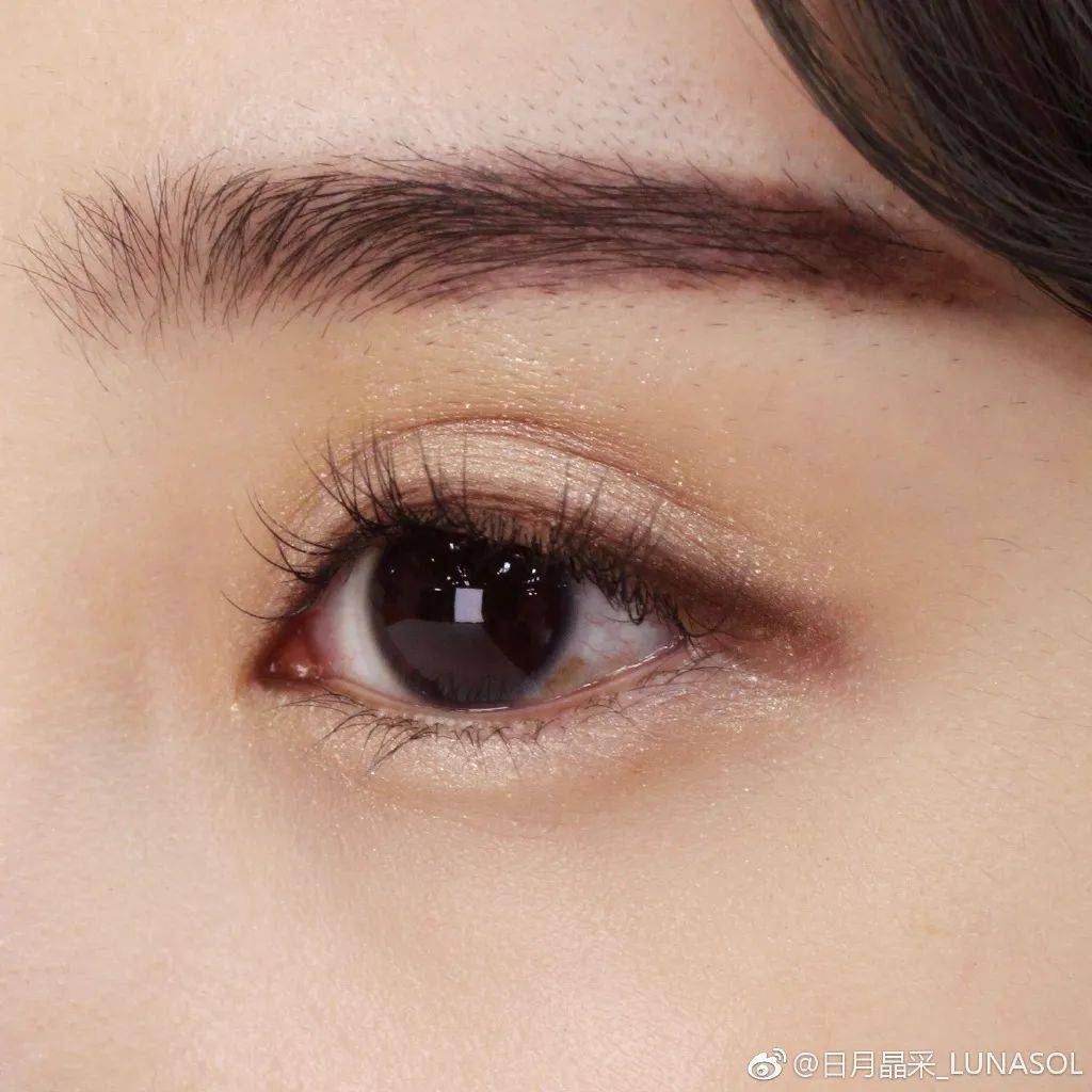 系列变美有捷径，get这些彩妆单品，氛围感美女养成超简单~