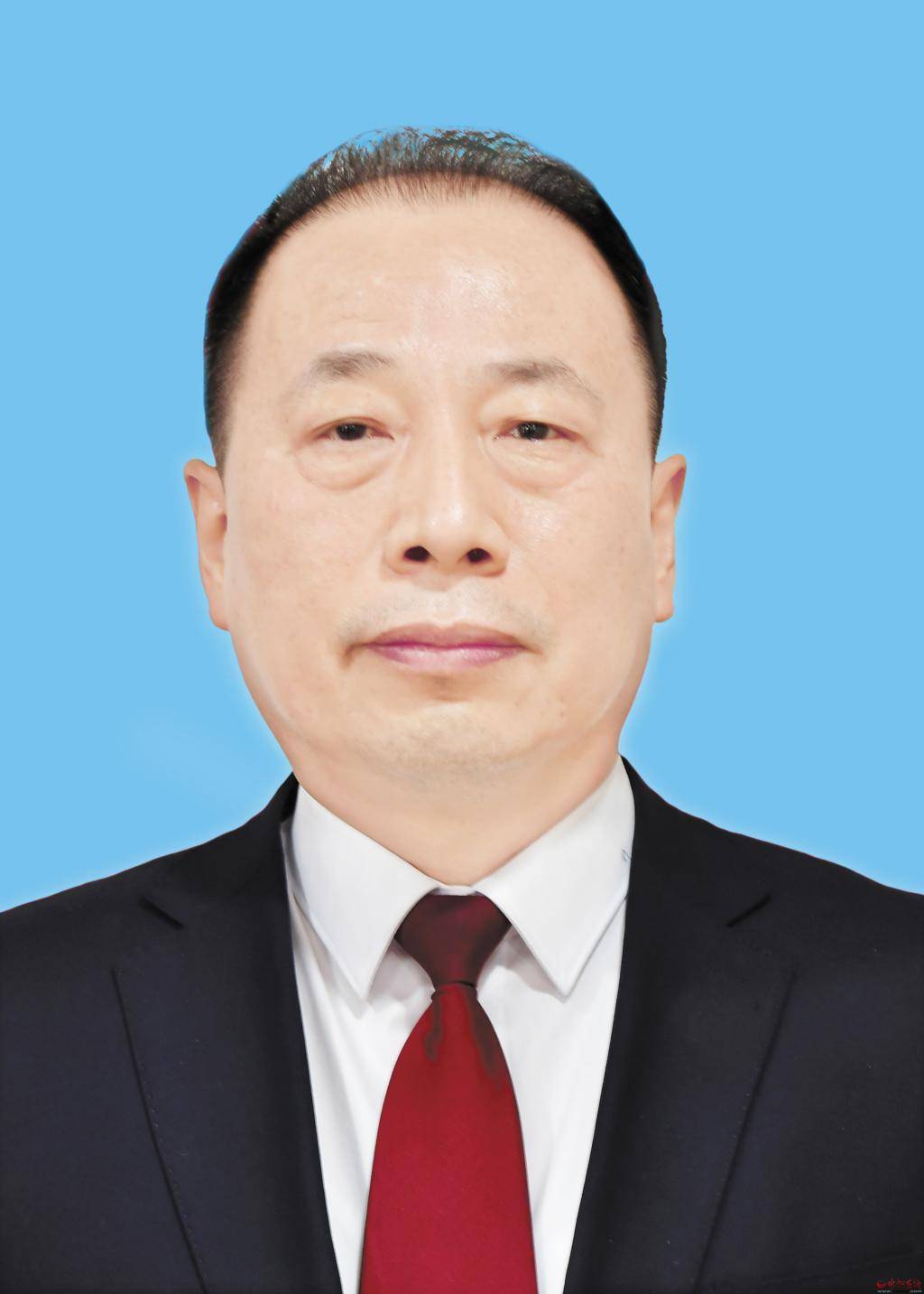 汉族,1976年1月生,大学,中共党员,现任忻州市委常委,市政府党组副书记