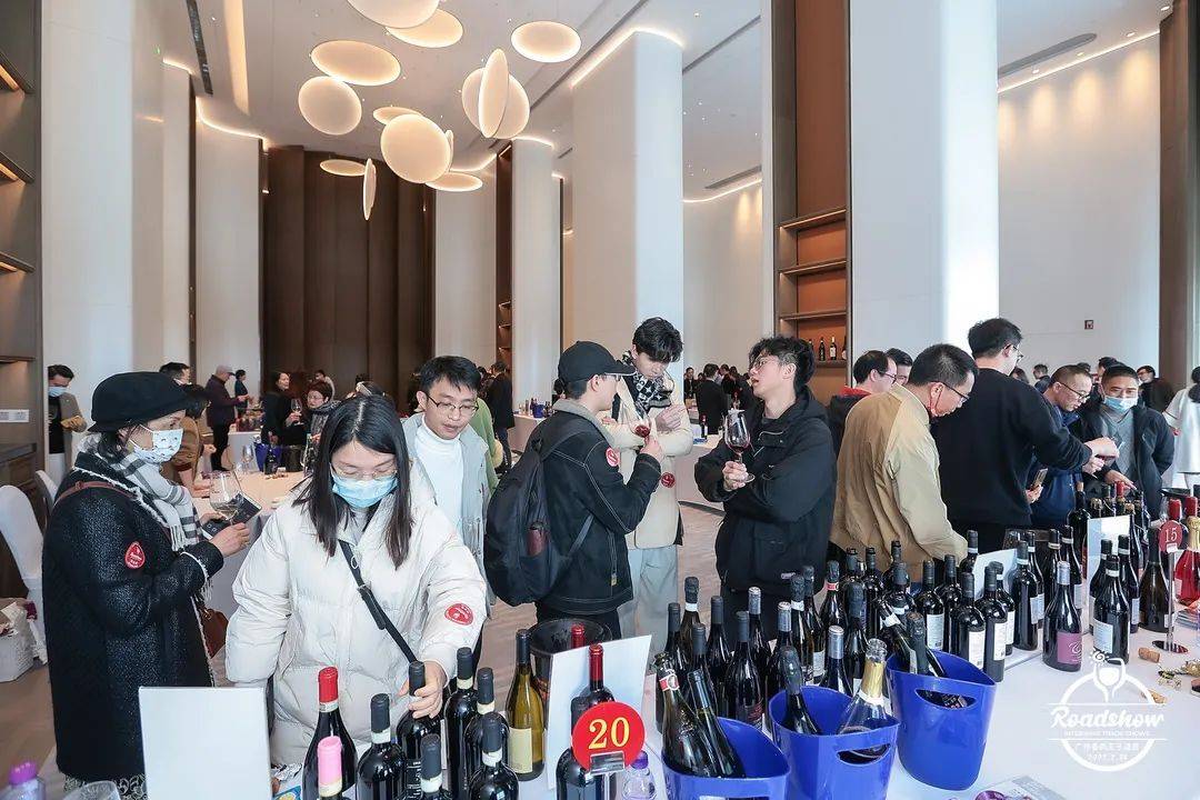 启航|2022科通全国巡展盛大启航!2.24广州巡展人潮汹涌,激活虎年酒市澎湃动力