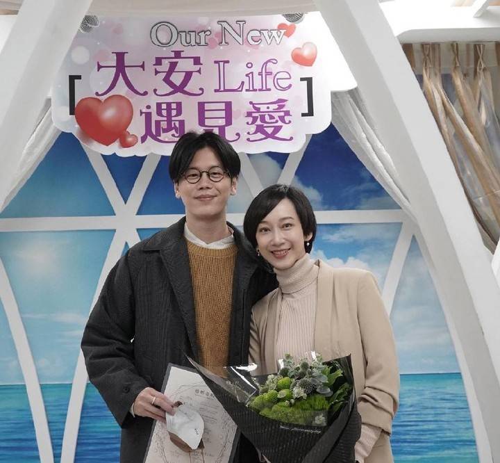 林涵登记结婚老公是声子虫乐队的贝斯手q两人交往5年终于领证