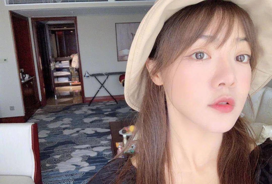 产品没有关谷和小姨妈的爱情公寓5还能看吗？离家出走的邓家佳如今竟喧宾夺主！
