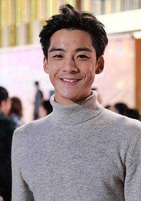 tvb上位小生余德丞上镜一脸残样,曾因心脏问题放弃运动_因为_网友