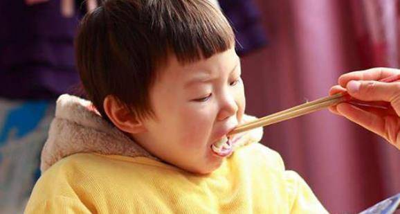 家长|这两类早餐“拖垮”孩子脾胃,经常给孩子吃,小心脾虚积食不发育