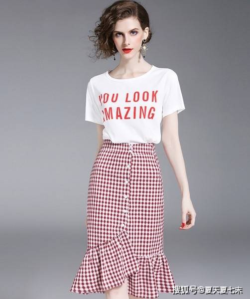 细节 夏七末女装搭配文艺风与法式小清满足色彩简单