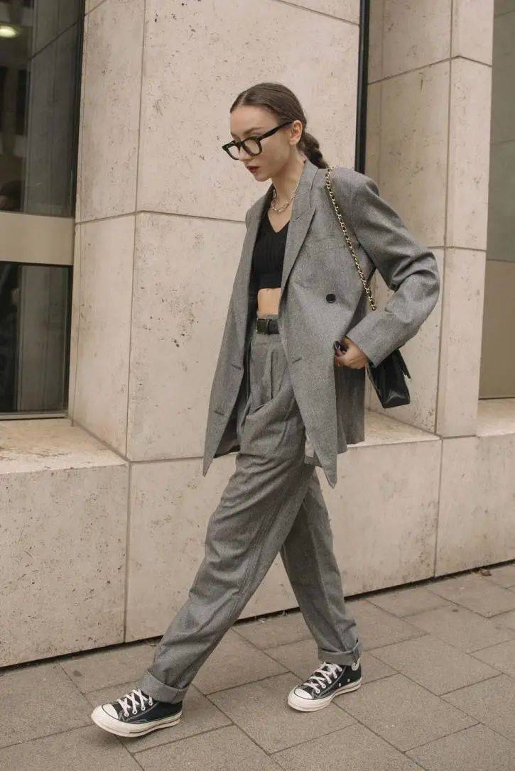 大气 大衣下岗了!开春这么穿,时髦又大气!