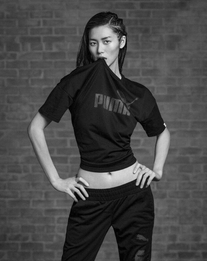 马思纯因肚子有赘肉上热搜,发p图机智回应,获多位