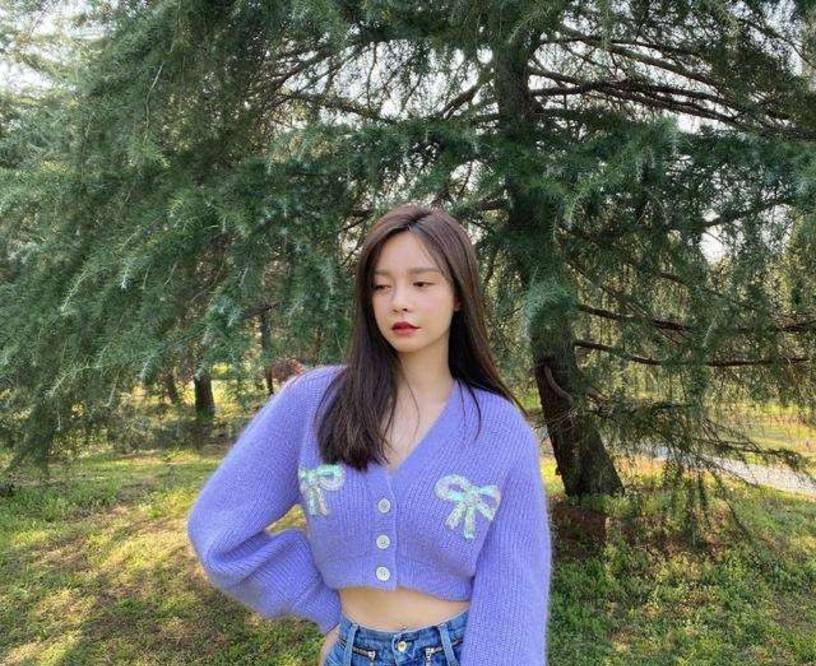 因为看脸是美女,头发一撩全完蛋!这些女星被发际线拖累,个个铁刘海