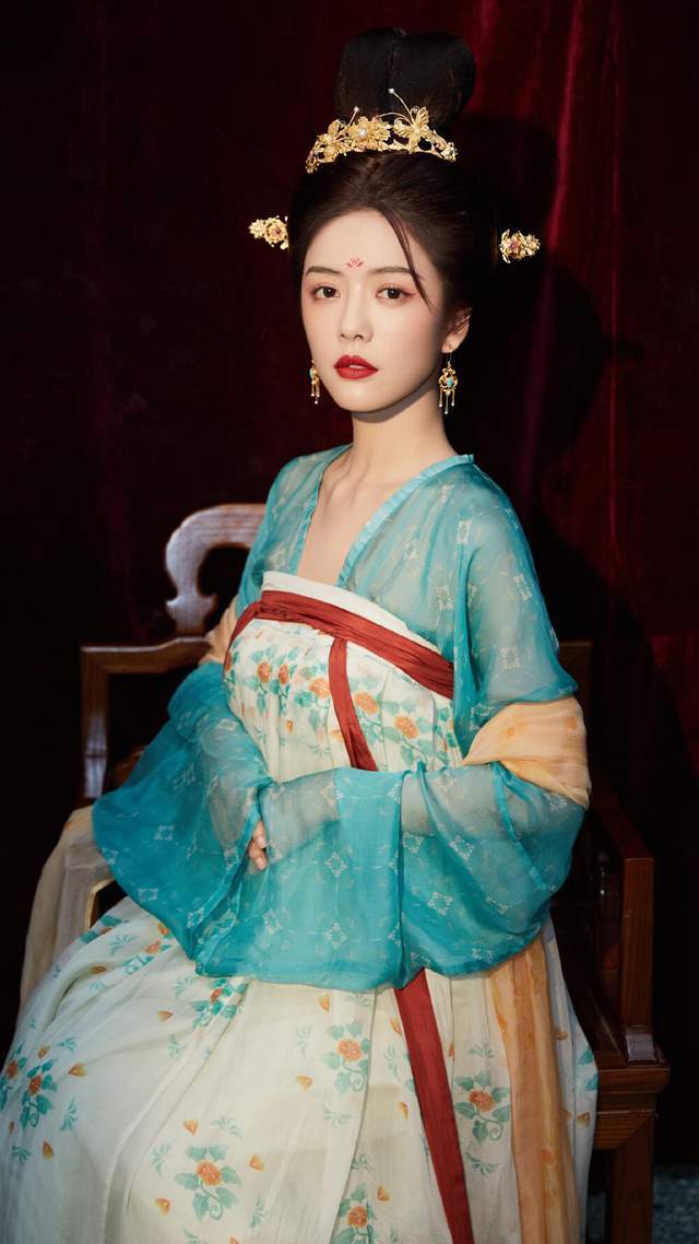 美人5位被造型耽误的古装美人！综艺里很惊艳，剧里怎么就一般般呢