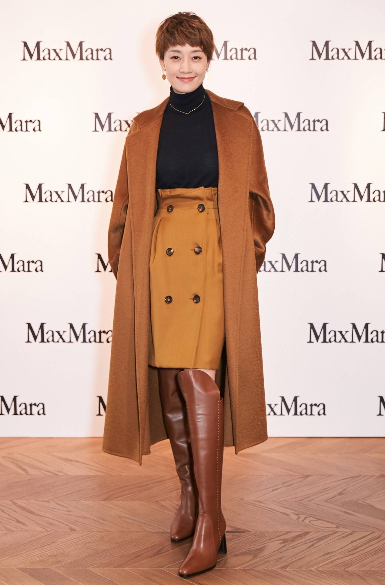 身材 马伊琍越活越年轻,穿牛仔装配小黑裤清爽又减龄,哪像43岁俩娃妈