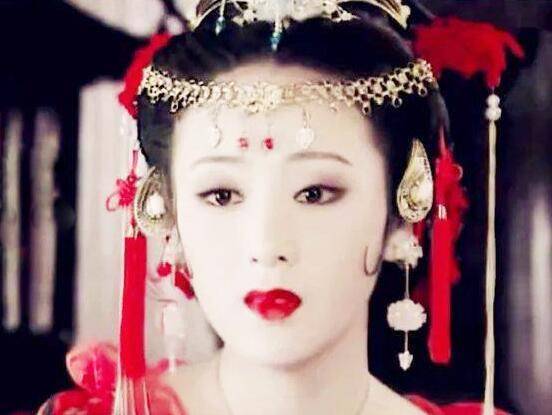 女神以前的古装造型有多美，白飞飞的廉价发饰，都能美得惊心动魄！