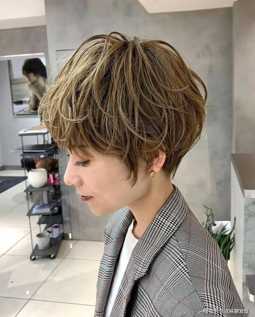 发型发量少的女生适合什么发型?这三种发型显发量又好看,建议你选择