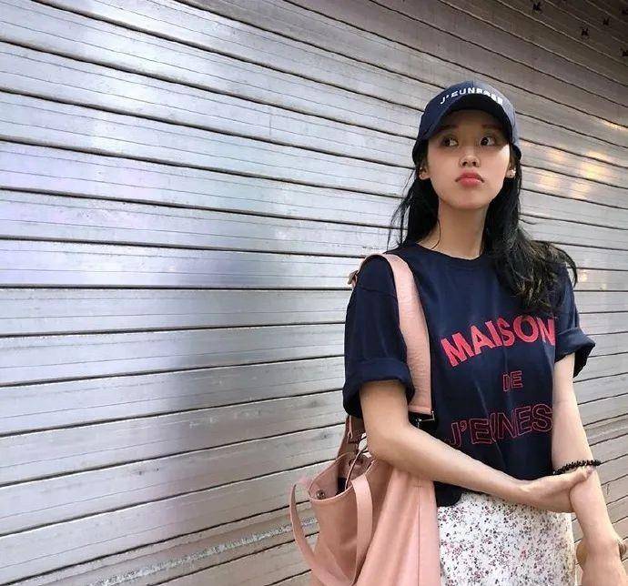 拥有这张18岁清纯女大学生脸的本尊,居然是8岁孩子的妈_朴奂喜_前夫