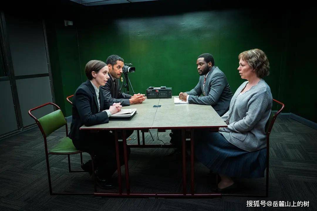 带着|《园艺杀手》:风格诡异古怪,叙事虚实交错的罪案短剧