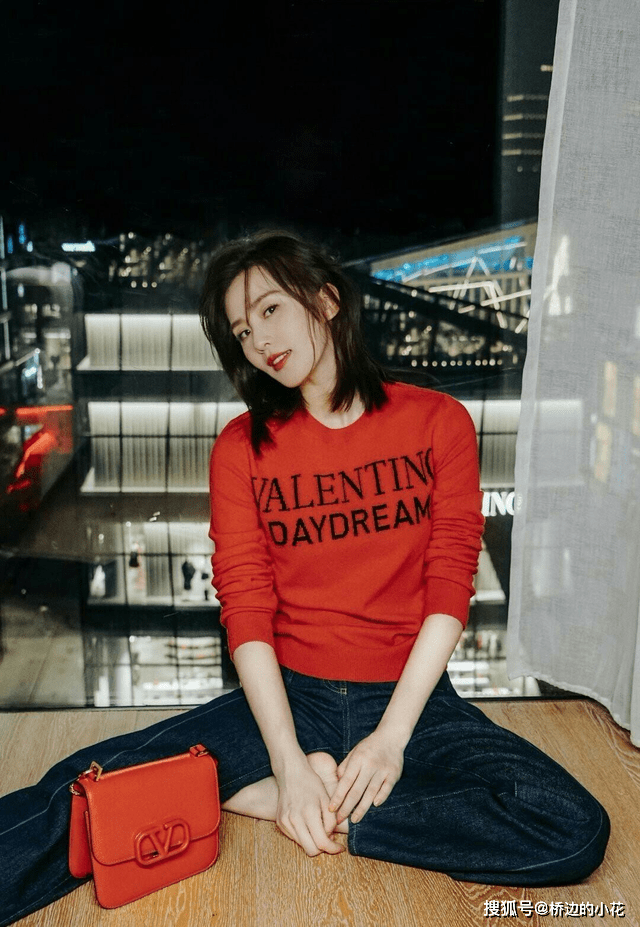 感觉 刘诗诗亲身示范，三四十岁女人穿得像自己，比穿得“显贵”更重要