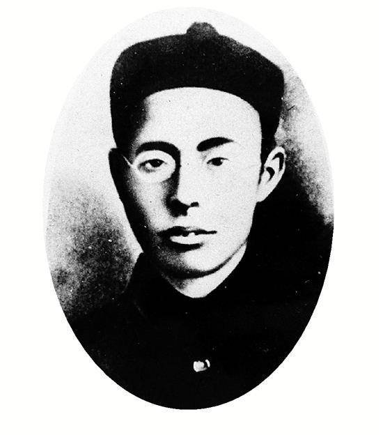 徐锡麟(1873年12月17日 -1907年7月7日),字伯荪,号光汉子,浙江绍兴