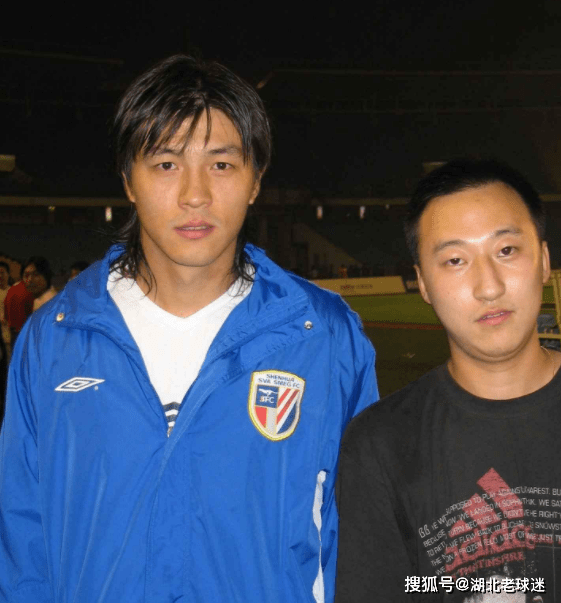 原创国足的玉面射手回归身穿中超降级队运动服人到中年乡音不改