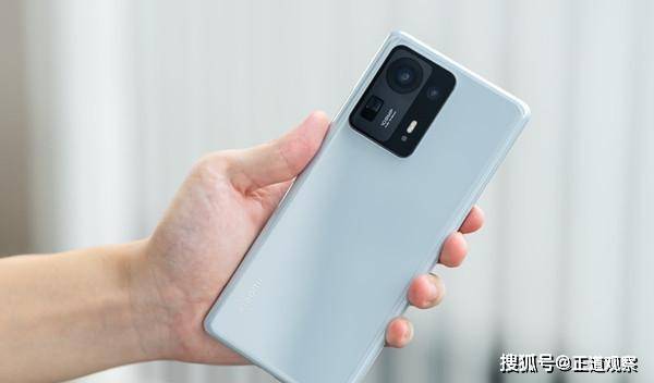 手机拍照性能排行榜_拍照效果好的手机推荐最强感光大尺寸手机排行