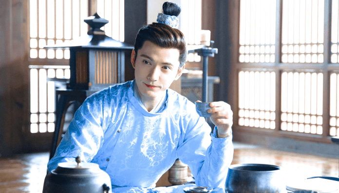 对比|同样是爱秋嫣入骨，把梁翊和秦暄放在一起对比，差距就出来了