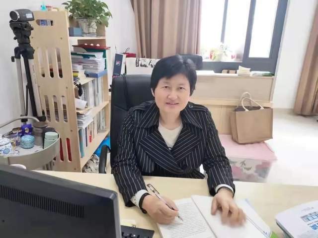 新时代安定先生2021精彩回顾泰州中学铿锵玫瑰的独特风采