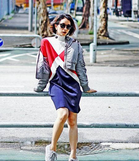 夏天 夏季短裙搭配图片 配什么上衣搭配街拍