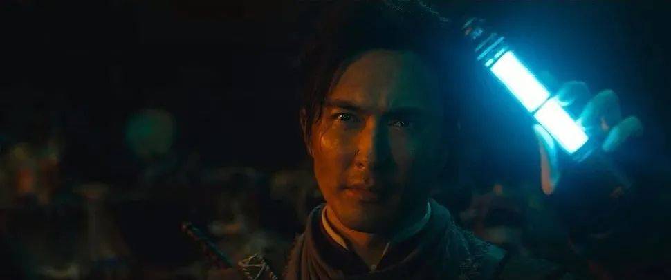 军旅|深夜收视破一!央视这部大剧一出,我被高伟光演的军旅硬汉帅到了!