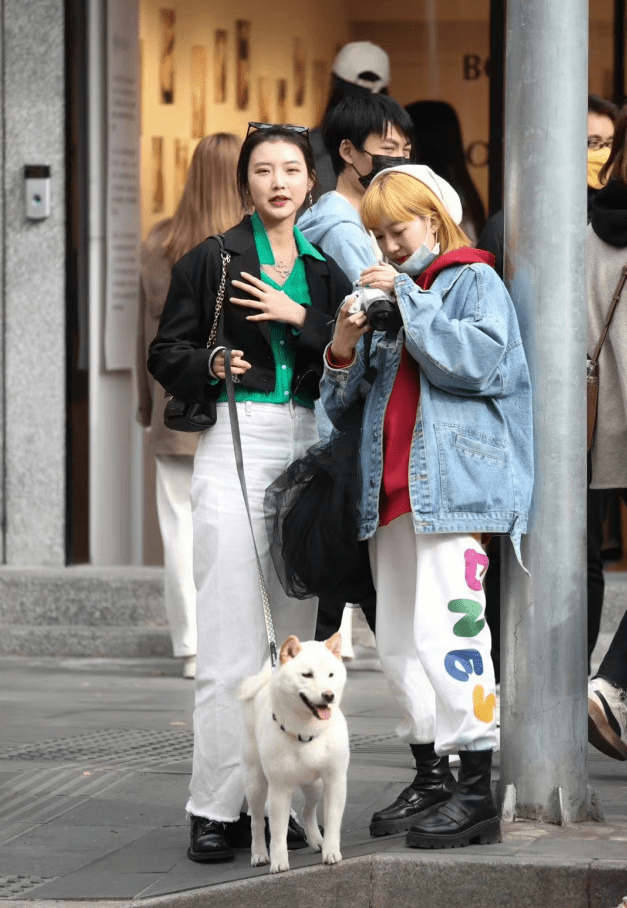 显得 原来上海女孩这么会穿!不用奇装异服就很好看,时尚感“一绝”