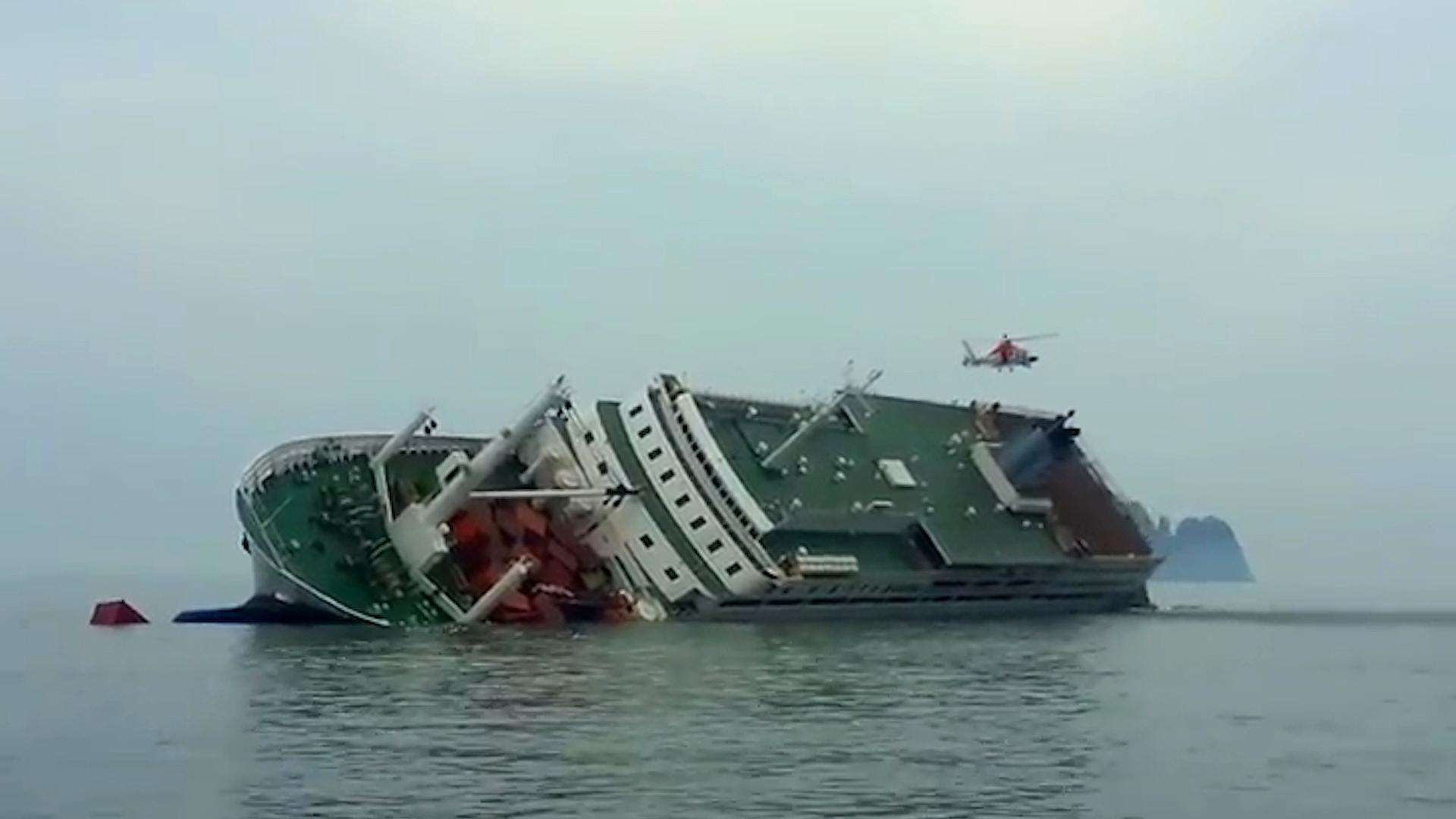 原创8年前韩国世越号沉船事件遇难304人为何指向朴槿惠